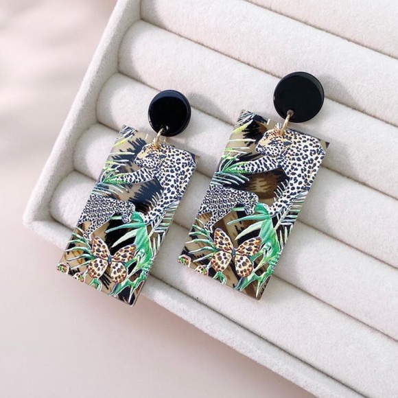 Jewelry - Leopard Print Drops